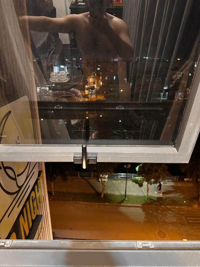 Hotel Mid Night Cần Thơ Exterior foto