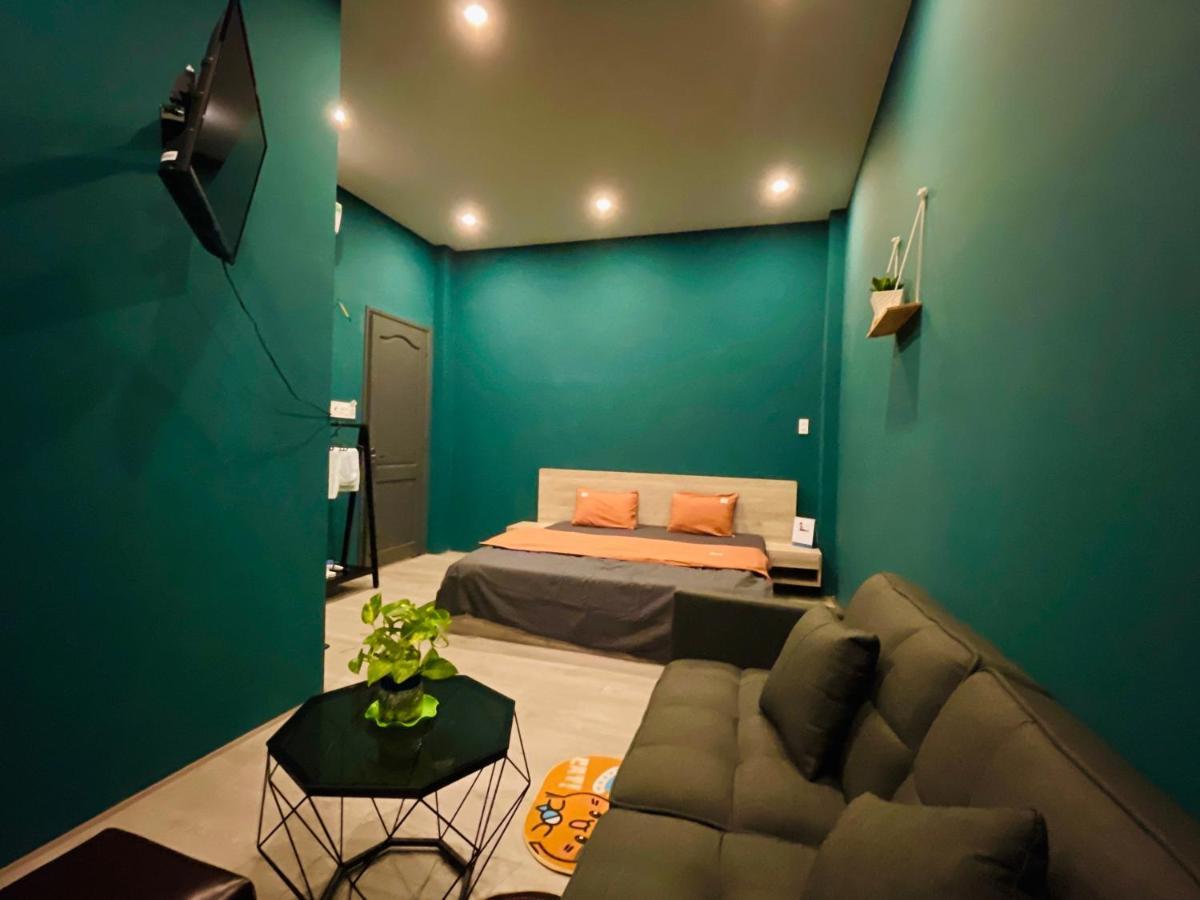 Hotel Mid Night Cần Thơ Exterior foto