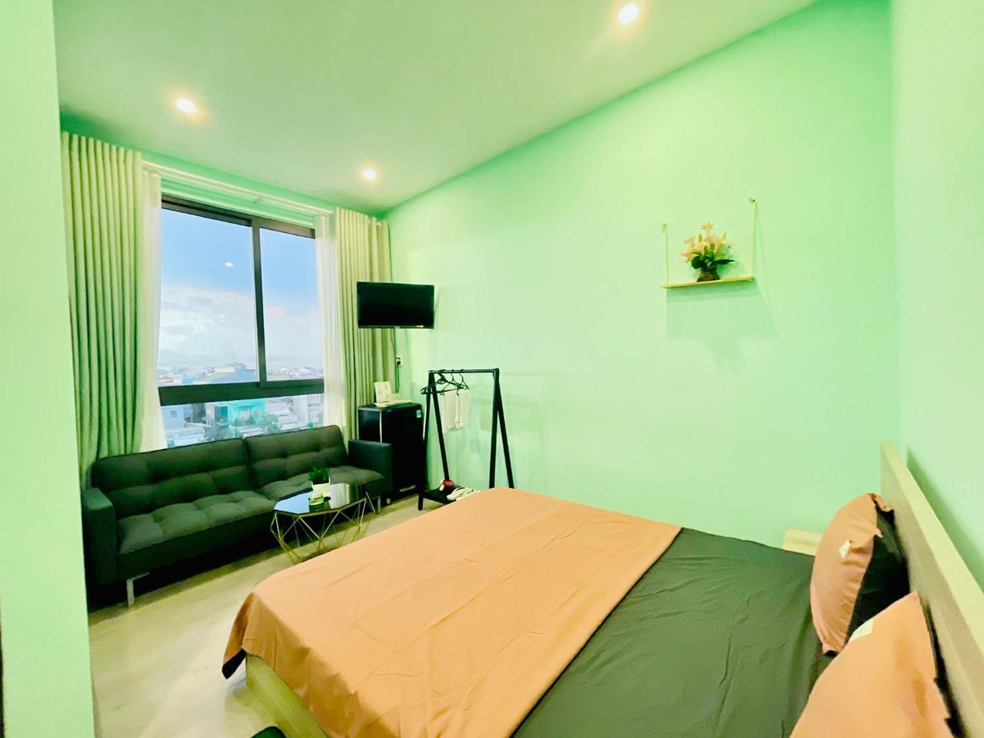 Hotel Mid Night Cần Thơ Exterior foto